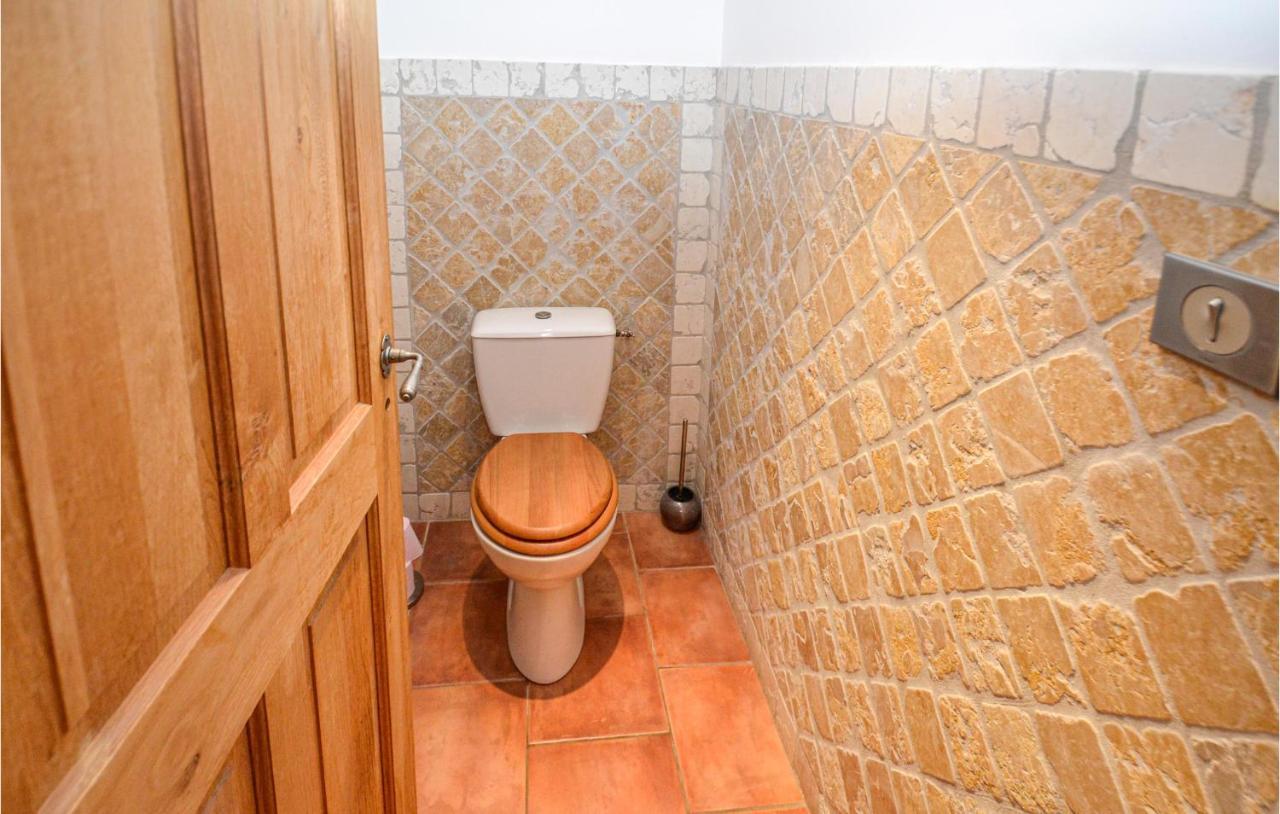 3 Bedroom Awesome Home In Chateuneuf De Gadagne Châteauneuf-de-Gadagne Eksteriør billede