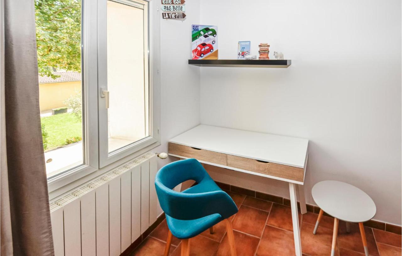 3 Bedroom Awesome Home In Chateuneuf De Gadagne Châteauneuf-de-Gadagne Eksteriør billede