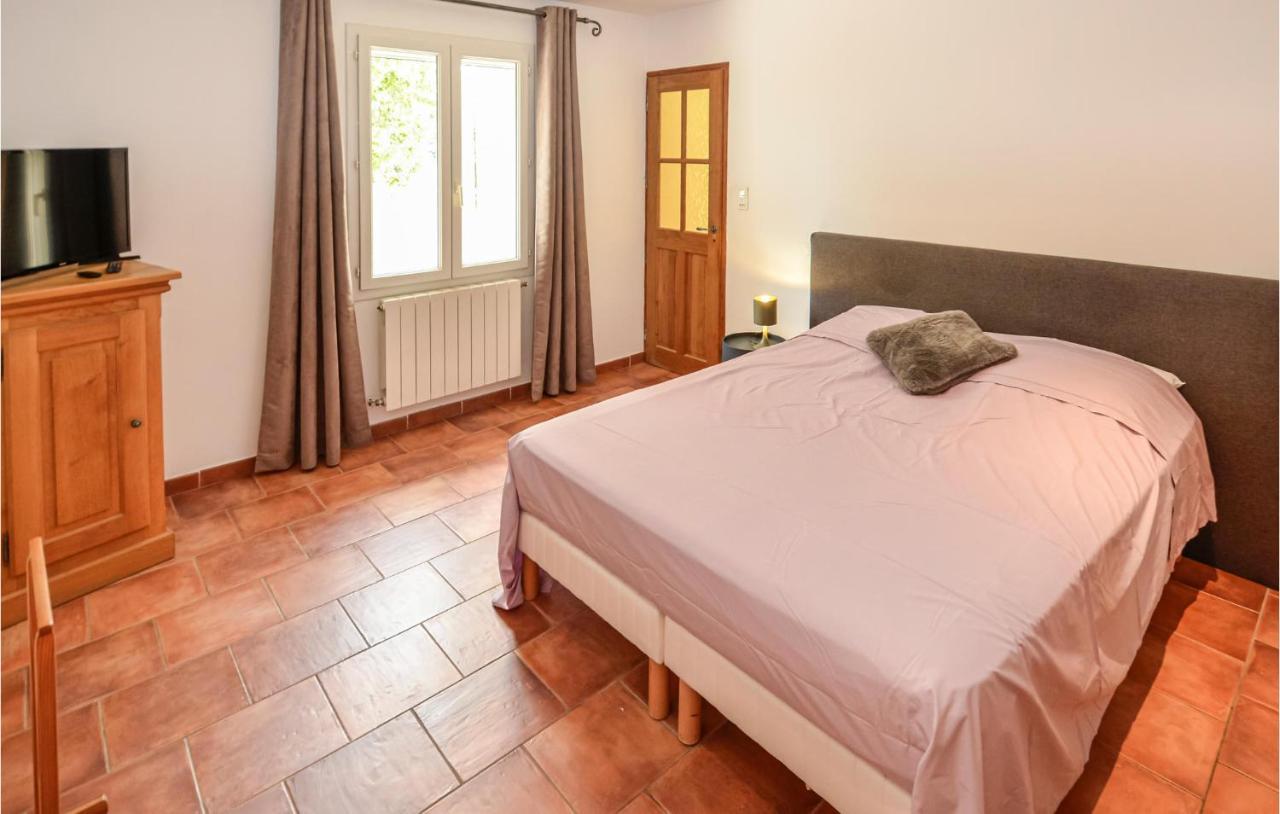 3 Bedroom Awesome Home In Chateuneuf De Gadagne Châteauneuf-de-Gadagne Eksteriør billede