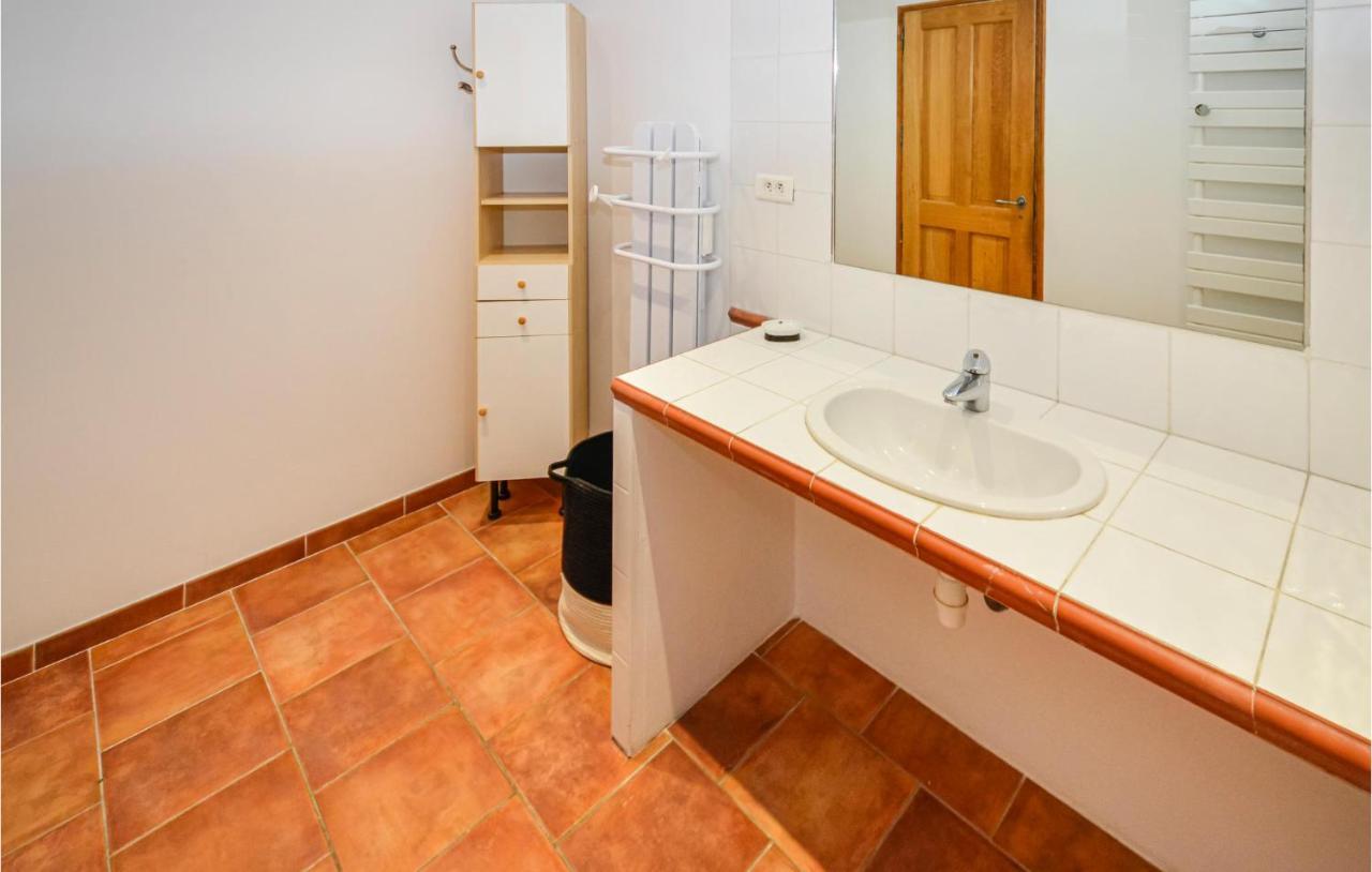3 Bedroom Awesome Home In Chateuneuf De Gadagne Châteauneuf-de-Gadagne Eksteriør billede