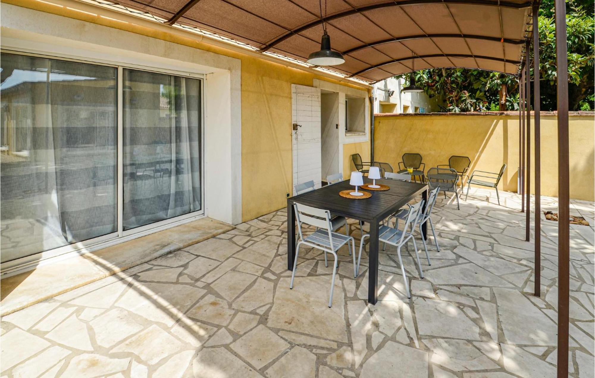 3 Bedroom Awesome Home In Chateuneuf De Gadagne Châteauneuf-de-Gadagne Eksteriør billede